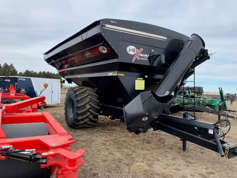 Photo de la Galerie 1 pour 2023 J&M 1222 Chariot à Grain