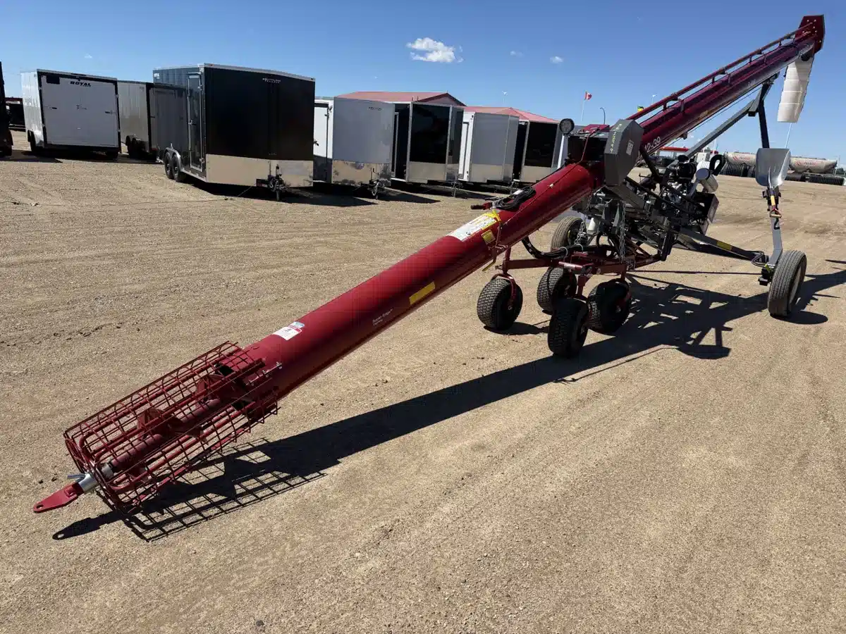 Gallery image 2 for 2026 Meridian TL 12-39 FE Grain Auger