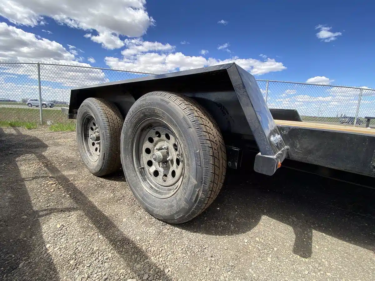 Photo de la Galerie 2 pour 2026 Southland Trailers LBAT35-14 Remorque surbaissée