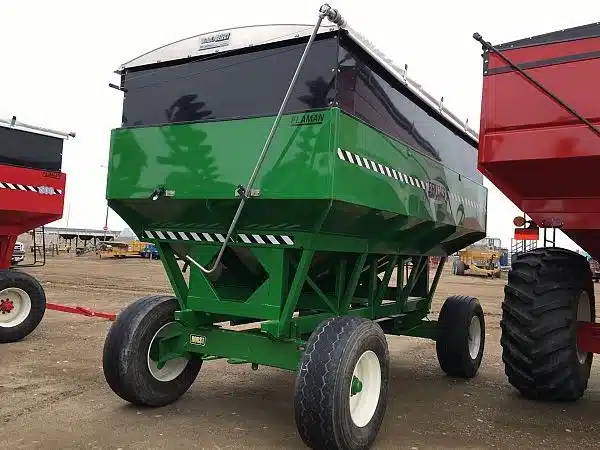 Gallery image 2 for Bruns Manufacturing 600 Bushel Gravity Wagon Gravity Box