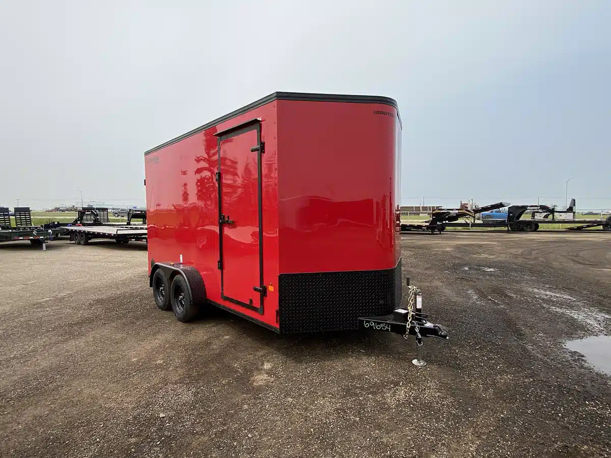Gallery image 1 for 2026 Royal Cargo LCHT35-716V-86 Trailer - Enclosed