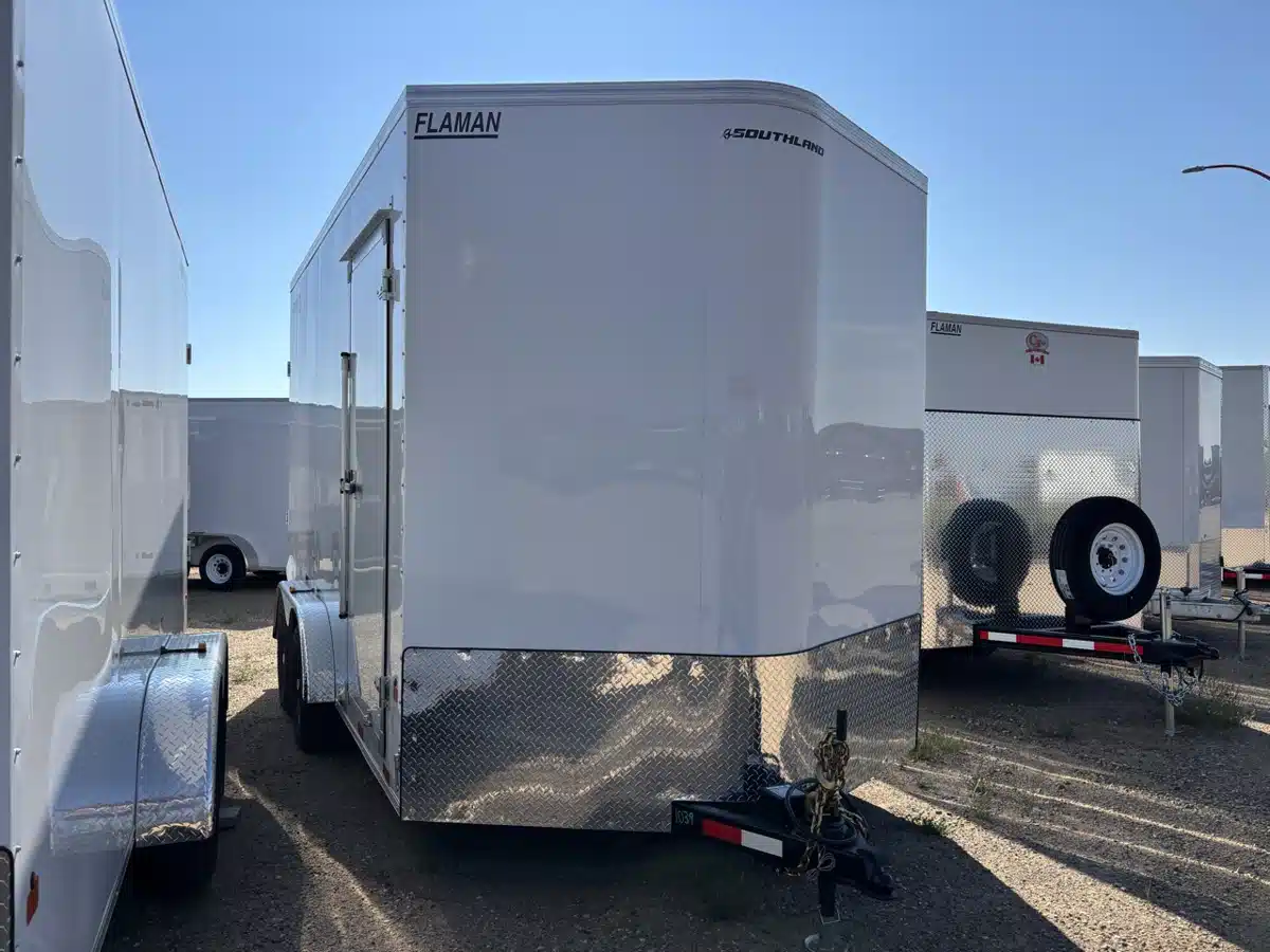 Photo de la Galerie 2 pour 2026 Royal Cargo LCH Remorque fermée
