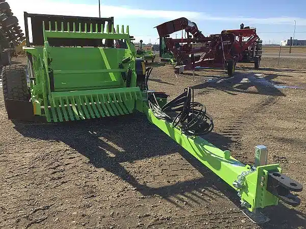 Photo de la Galerie 2 pour Schulte Giant 3500 Wide Grate ramasseuse de pierres
