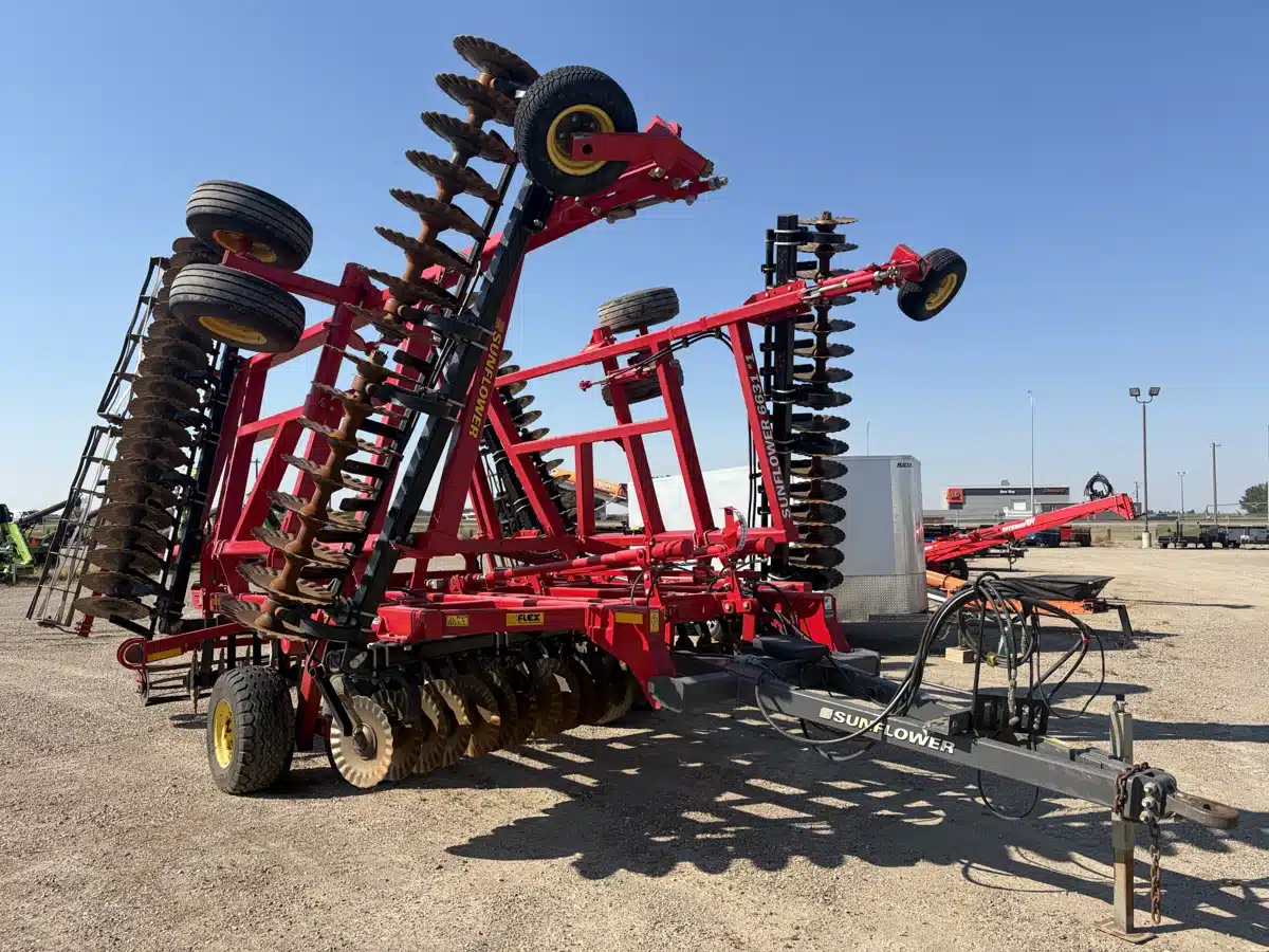 Gallery image 1 for 2015 Sunflower 663 Disc