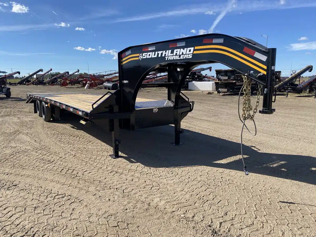 Photo de la Galerie 1 pour 2027 Southland Trailers ETGT10-24 BT Remorque - Plateforme