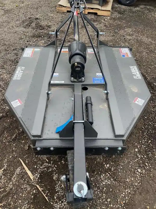 Photo de la Galerie 1 pour IronCraft 1205SCB tondeuse autoportée