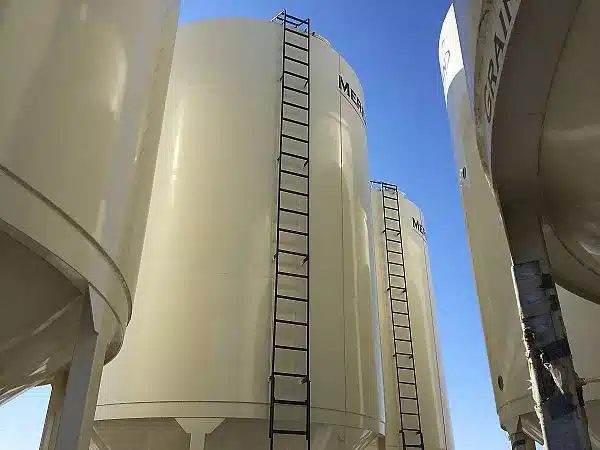 Gallery image 2 for Meridian GM4000 Grain Bin