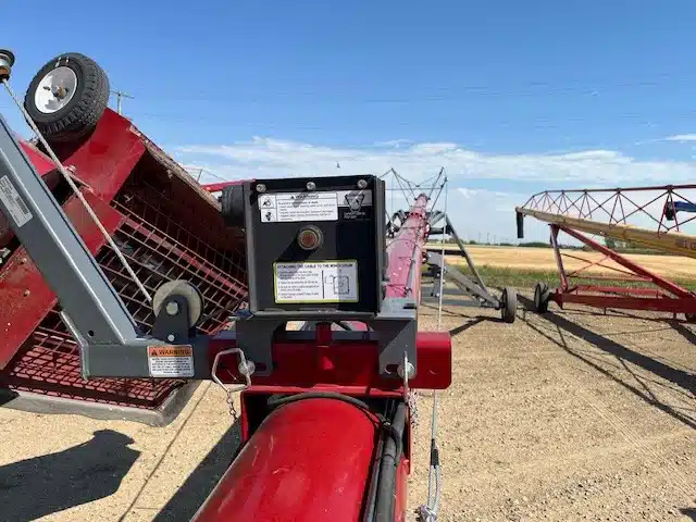 Photo de la Galerie 2 pour 2023 Meridian 1285 Vis à grain