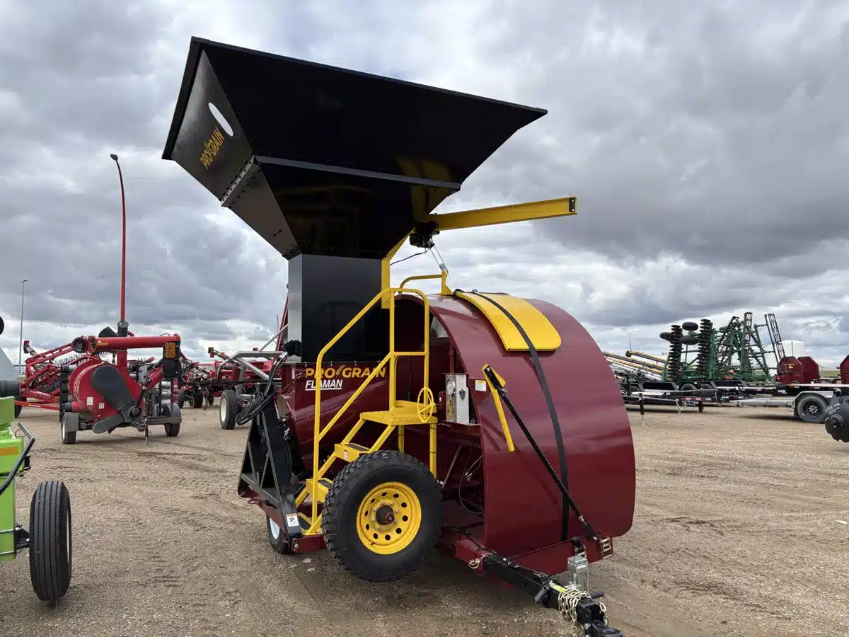 Gallery image 1 for 2027 Arc Alloy B-2010 Grain Bagger
