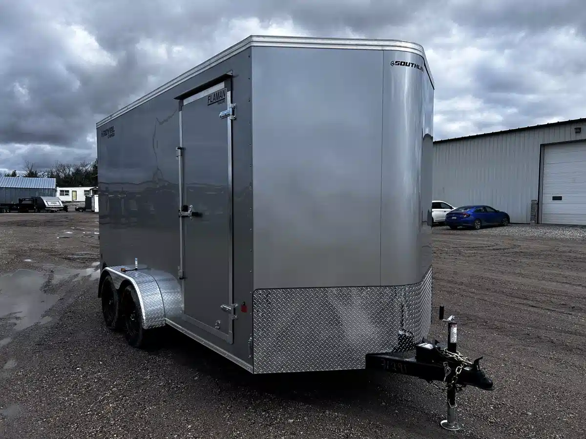 Photo de la Galerie 1 pour 2027 Royal Cargo LCH Remorque fermée
