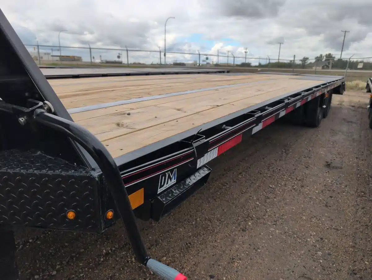 Gallery image 2 for 2027 Diamond C FMAX Trailer