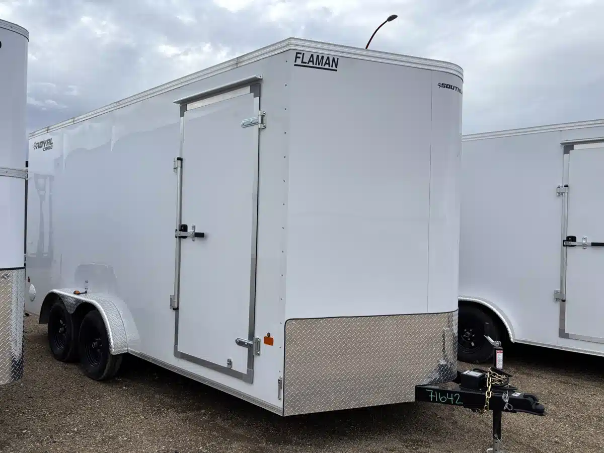 Photo de la Galerie 1 pour 2027 Royal Cargo LCH Remorque fermée