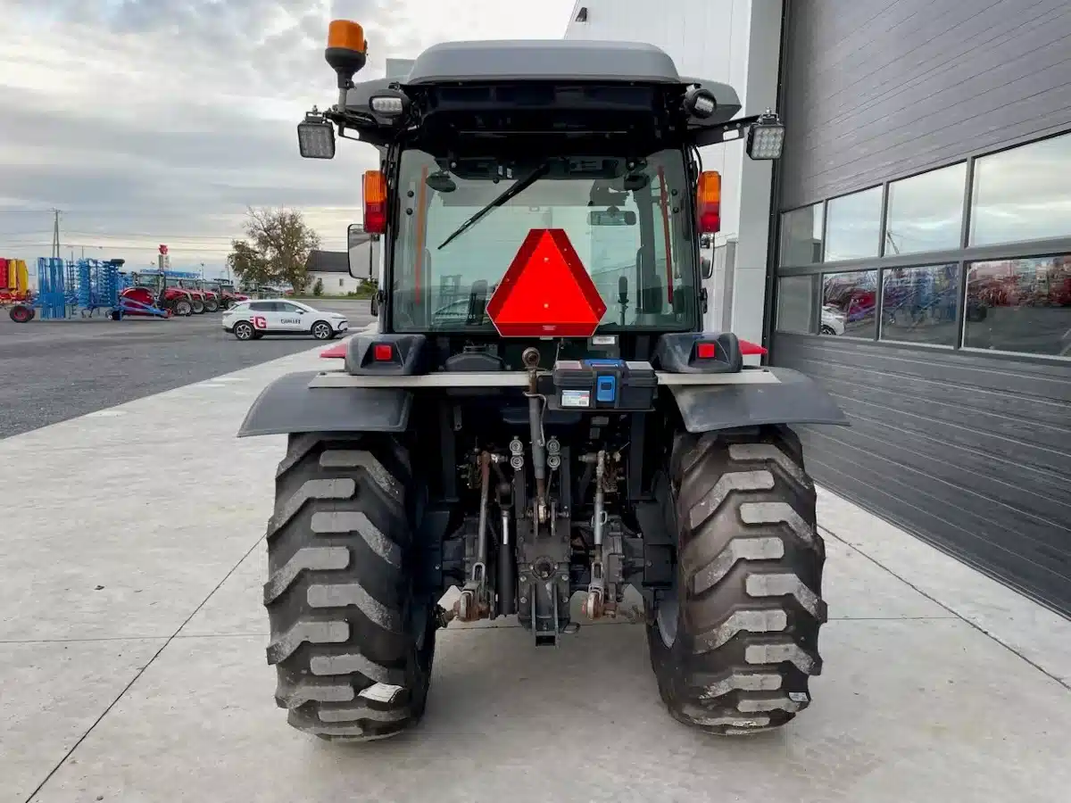Gallery image 2 for Used 2018 Massey Ferguson 1760M Tractor