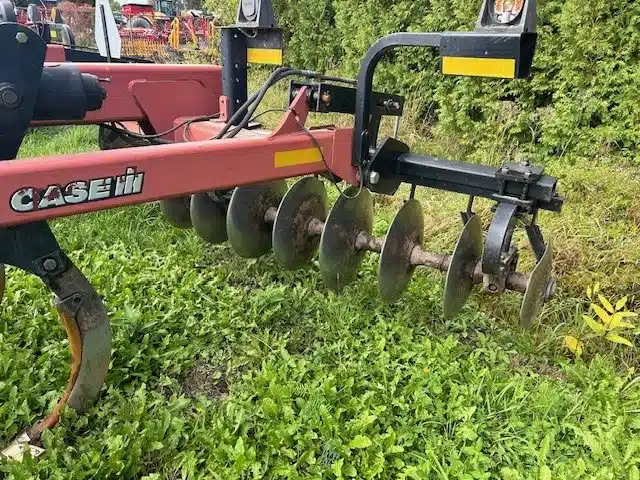 Gallery image 2 for Used Case IH 690 Disc Ripper