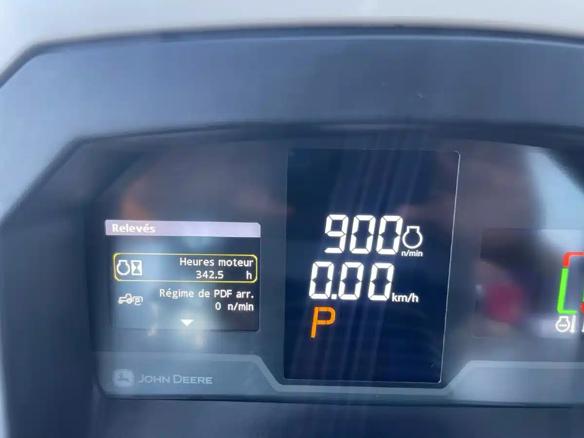 Gallery image 2 for Used John Deere 5100M Tractor