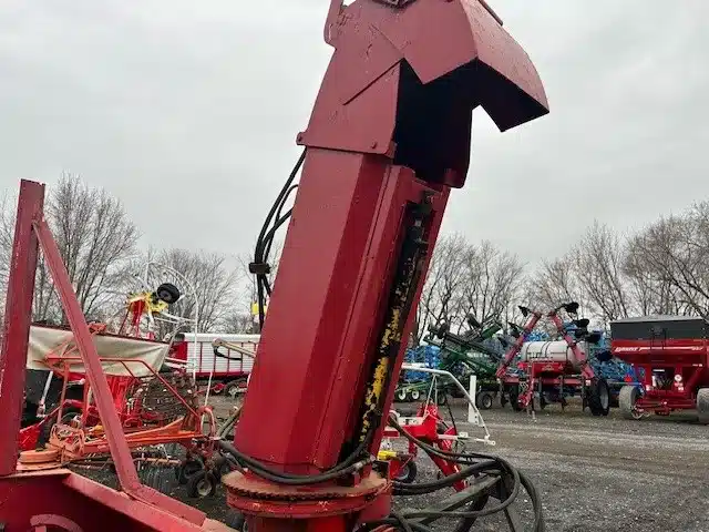 Gallery image 2 for Used Pronovost P-1040 Snow Blower