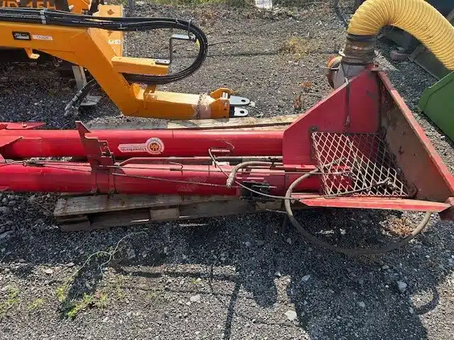 Gallery image 2 for Used Unverferth 6x14 Auger