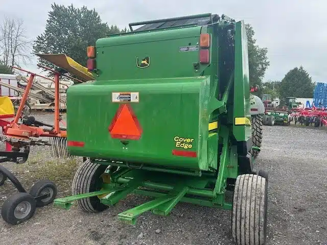 Gallery image 2 for Used John Deere 854SS Round Baler