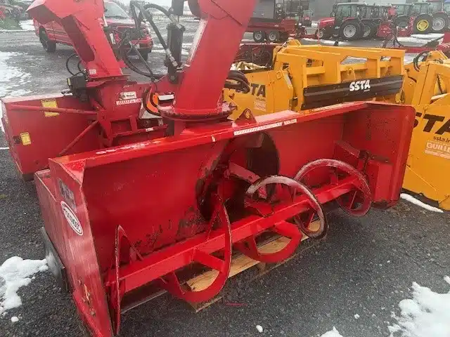 Used Pronovost P-720-80 Snow Blower