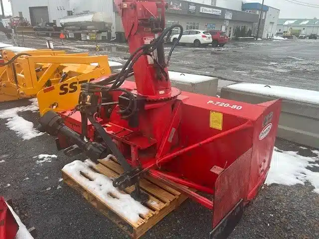 Gallery image 2 for Used Pronovost P-720-80 Snow Blower