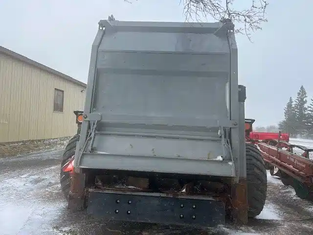 Gallery image 2 for Tubeline Manufacturing Ltd NITRO 750 Manure Spreader
