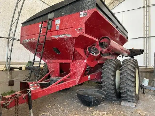 Gallery image 2 for Used Brent 782 Grain Cart