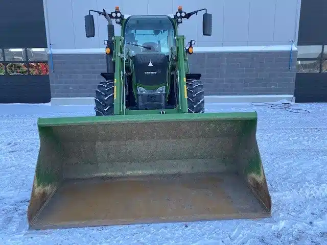 Gallery image 2 for Used 2022 Fendt 512 VARIO Tractor