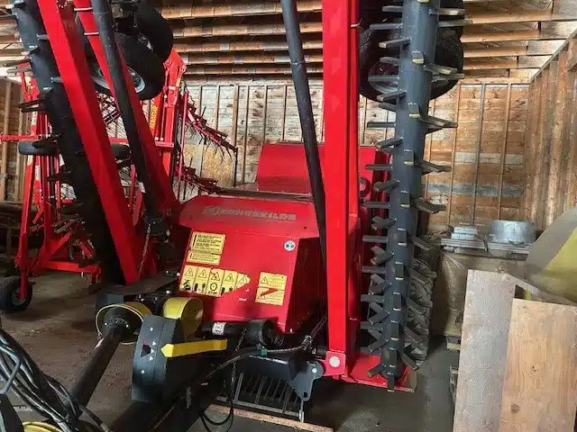 Gallery image 2 for Kongskilde STONEBEAR Rock Picker