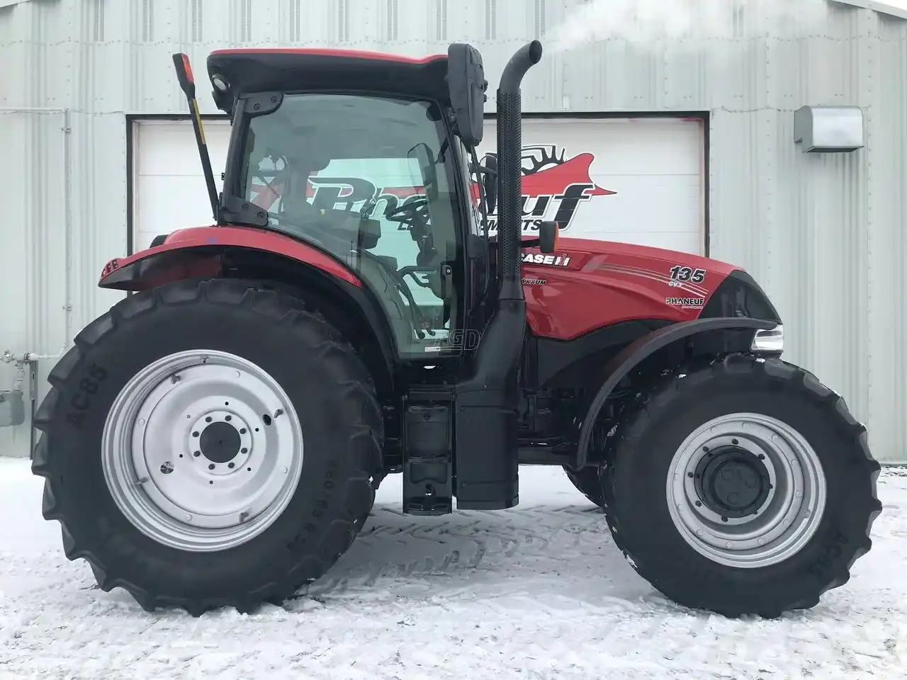 Gallery image 2 for Used 2016 Case IH MAXXUM 135 CVT Tractor