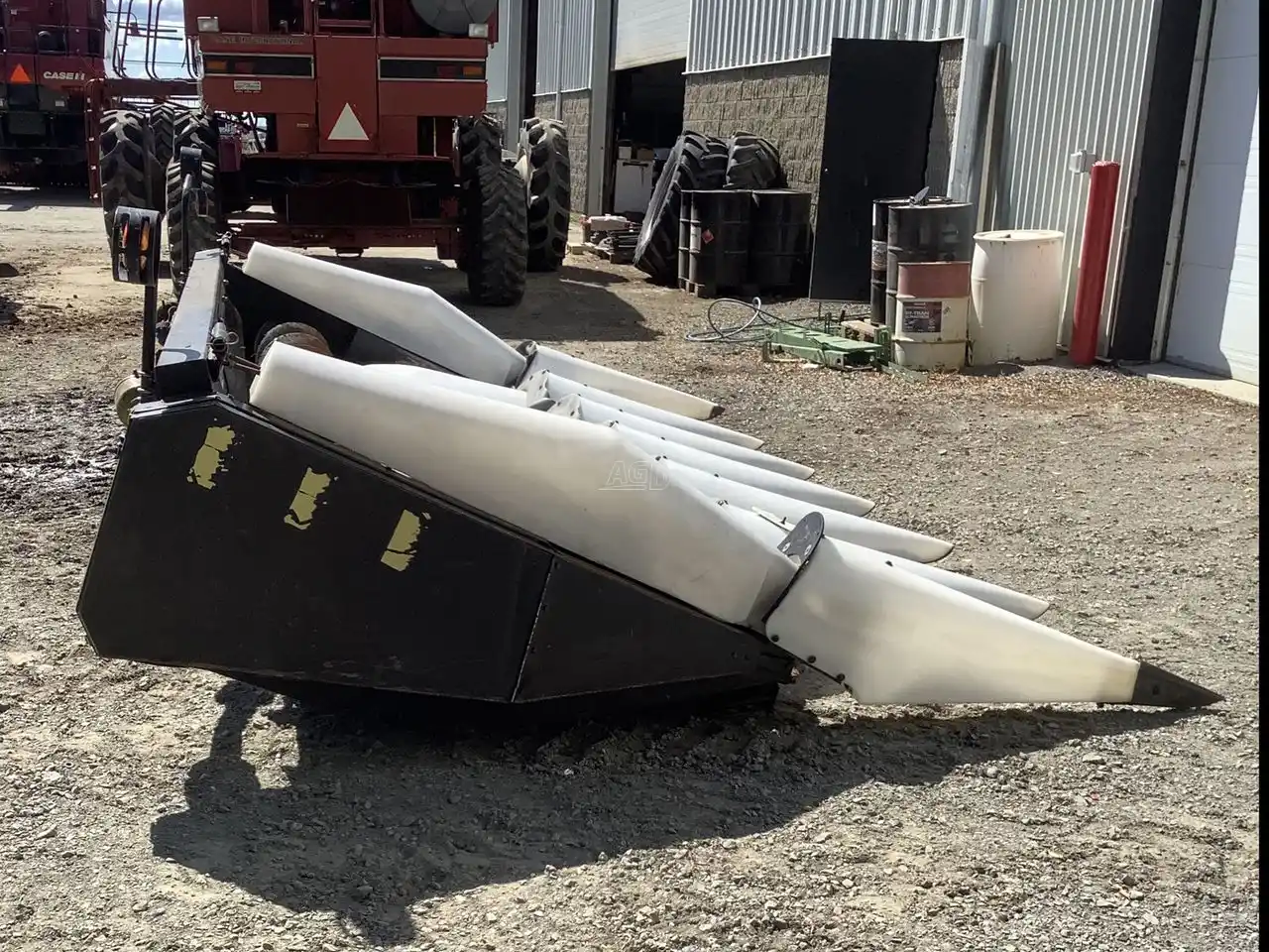 Gallery image 2 for Used 2000 Harvestec 630 Header - Row Crop