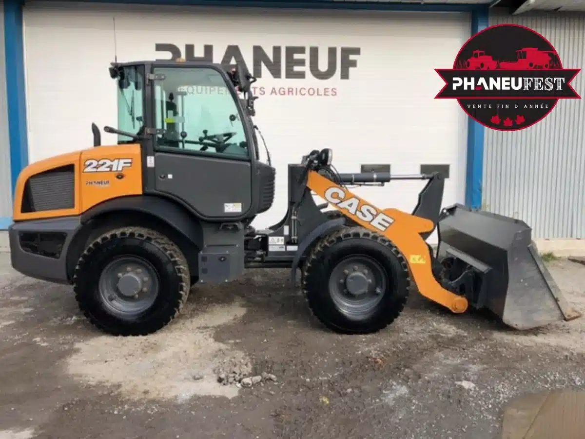 Gallery image 2 for Used 2018 Case 221F Wheel Loader