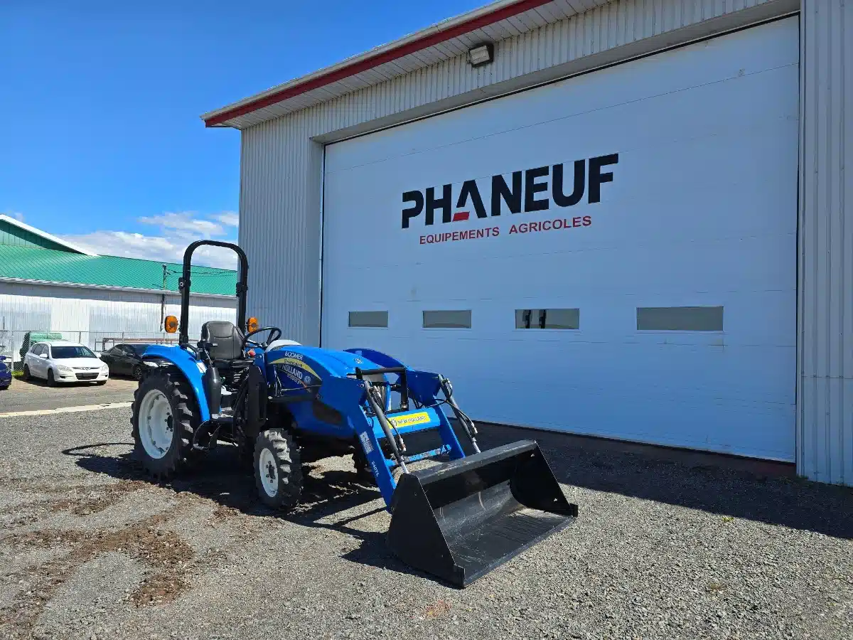 Gallery image 1 for 2014 New Holland BOOMER 37 Tractor