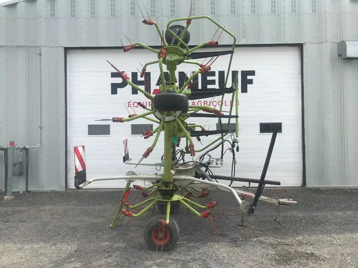 Gallery image 2 for Used 2015 CLAAS Volto 800 TH Tedder