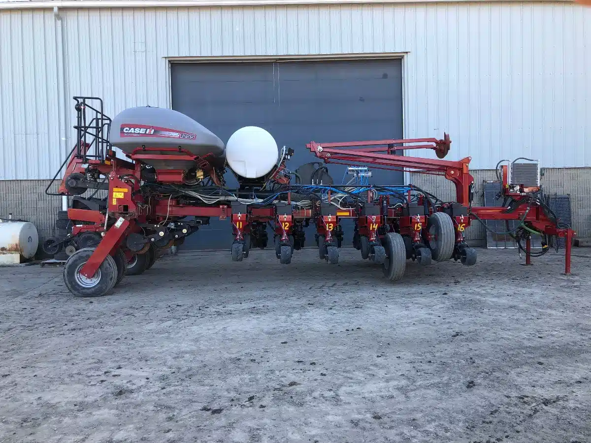 Gallery image 2 for Used 2013 Case IH 1255 Planter
