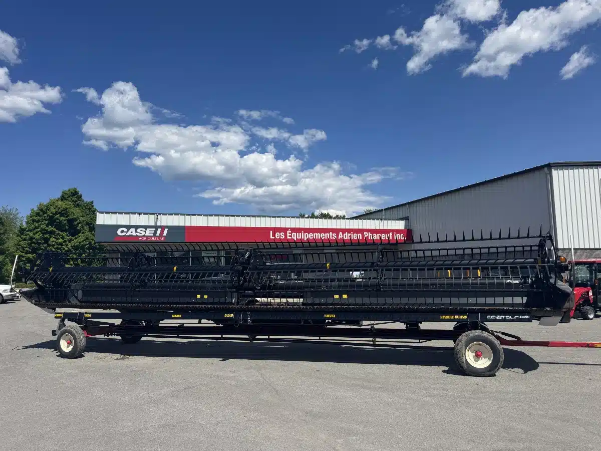 Gallery image 2 for Used 2016 MacDon FD75 Header - Flex Draper