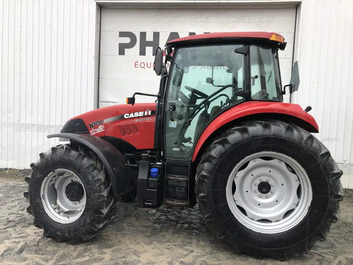 Gallery image 2 for Used 2017 Case IH FARMALL 100C Tractor