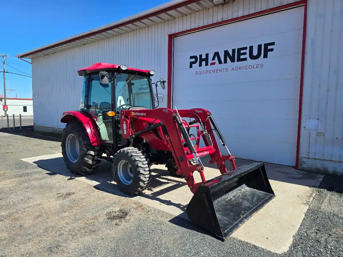 Gallery image 1 for Used 2021 Mahindra 2660 Tractor