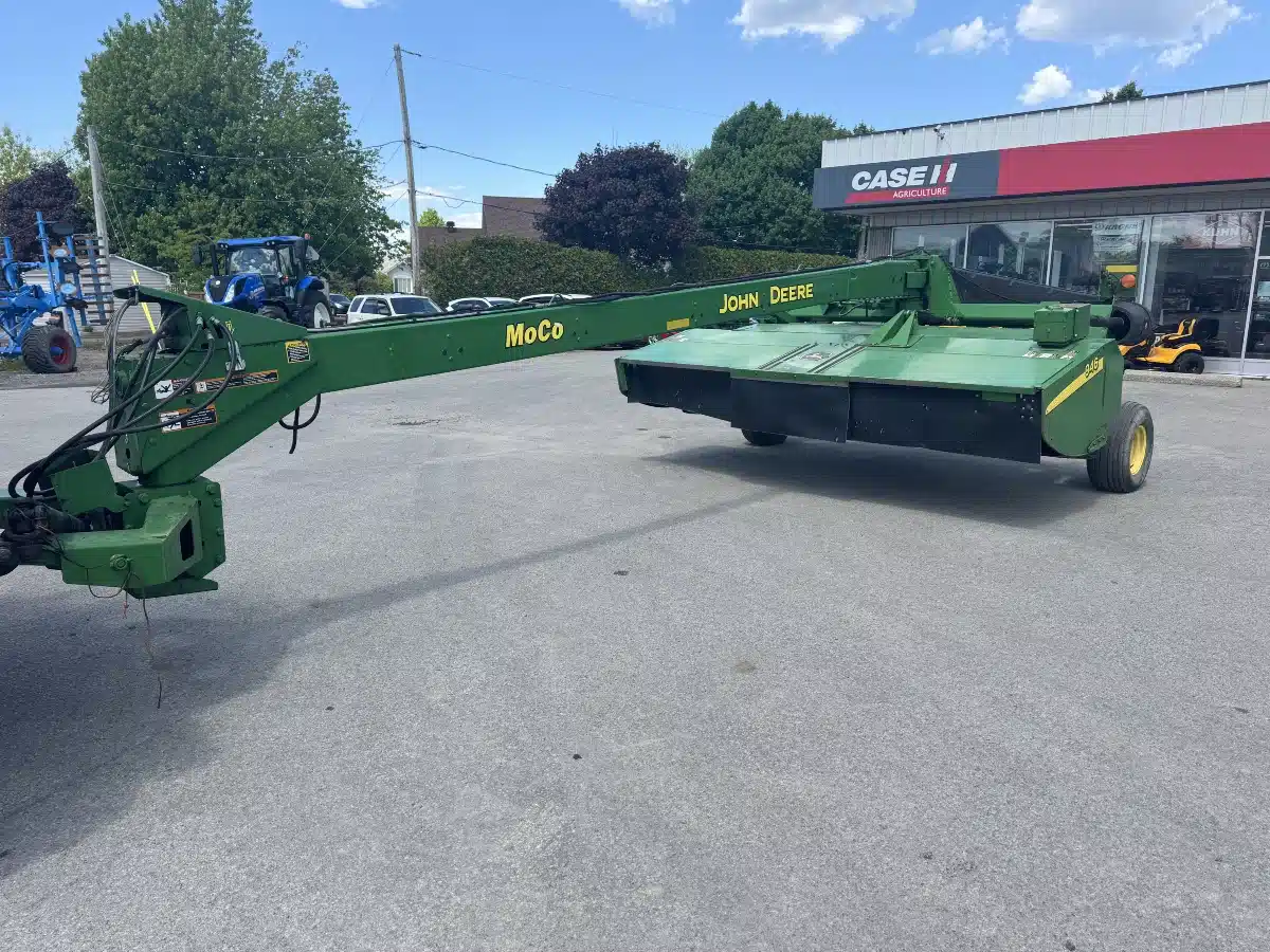 Gallery image 2 for Used 2011 John Deere 946 Disc Mower Conditioner