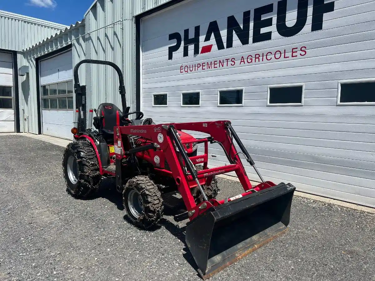 Gallery image 1 for Used 2021 Mahindra MAX 26XLT Tractor