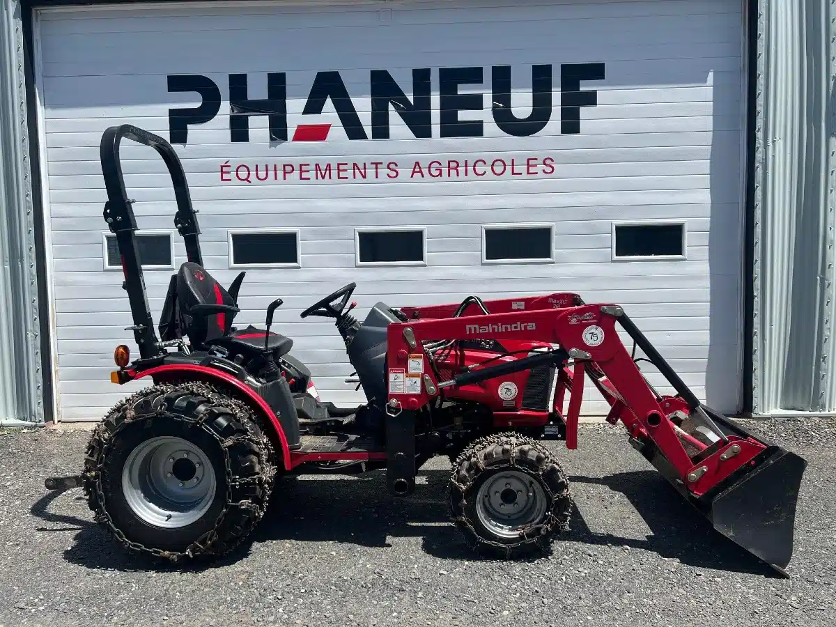 Gallery image 2 for Used 2021 Mahindra MAX 26XLT Tractor