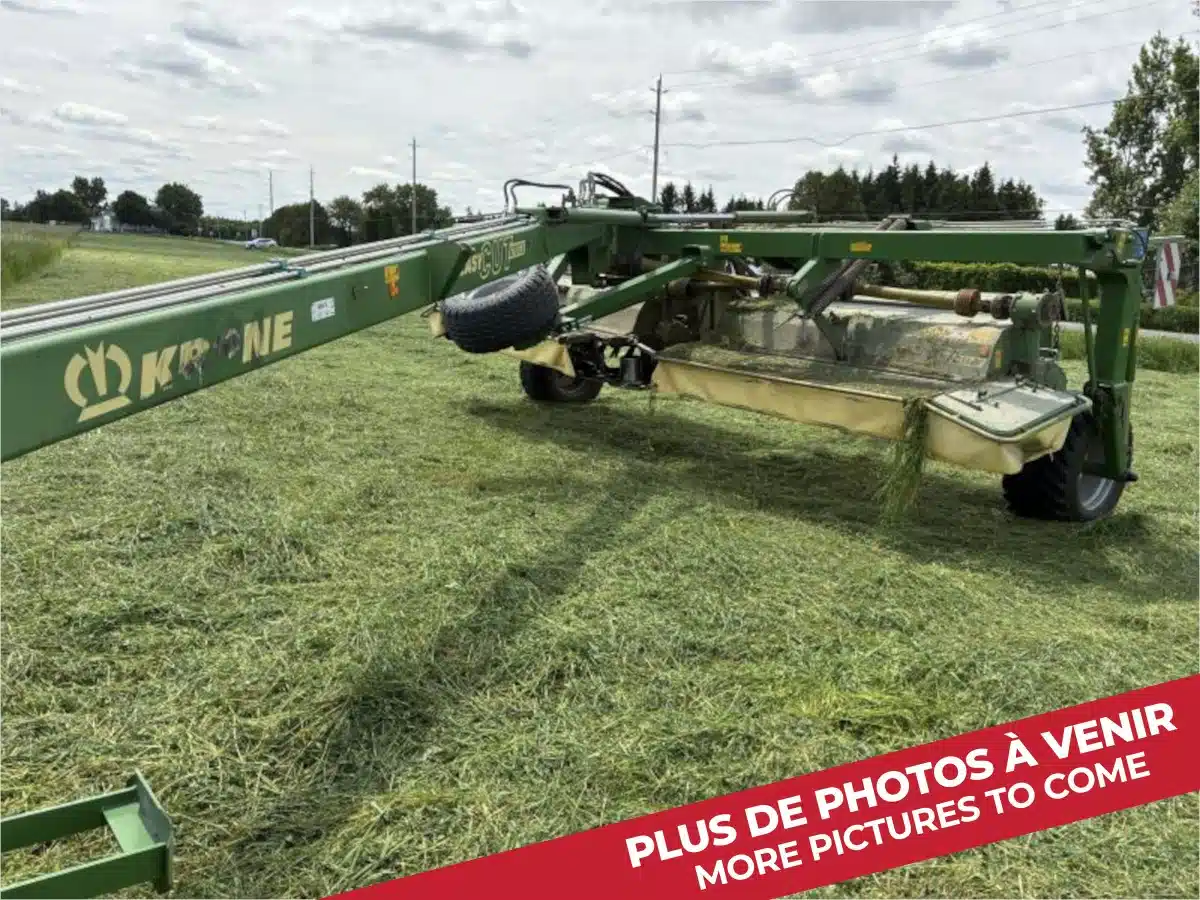 Gallery image 1 for Used 2008 Krone EASYCUT 6210 CV Disc Mower Conditioner