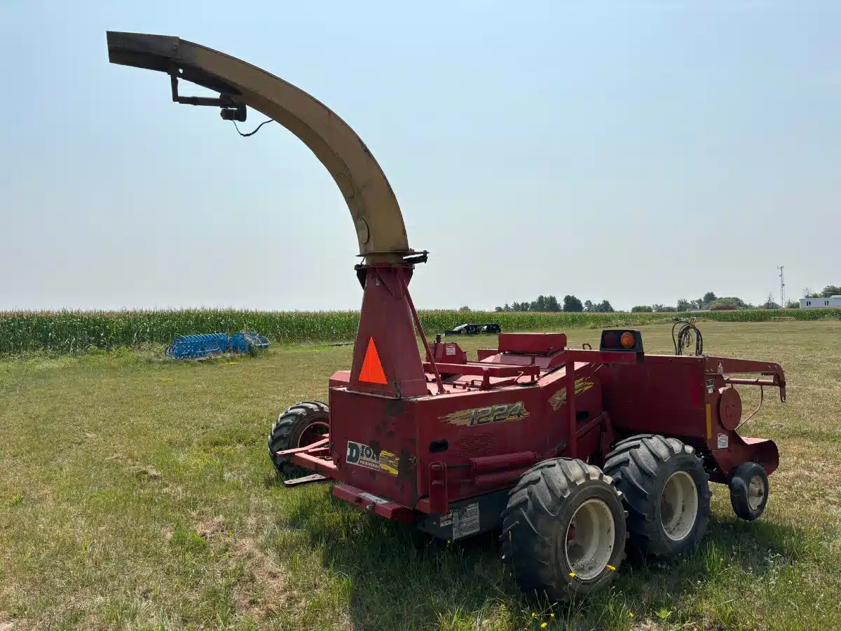 Gallery image 2 for Used 1998 Dion 1224 XC Forage Harvester