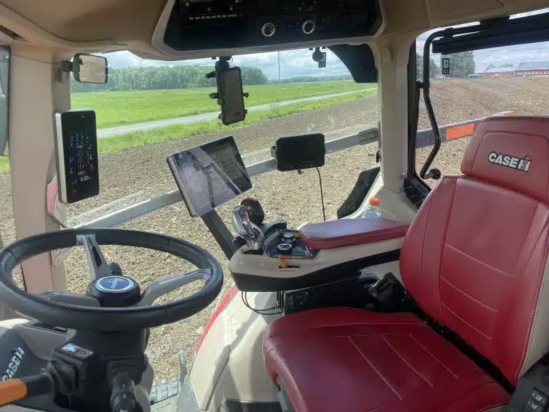 Gallery image 2 for 2024 Case IH OPTUM 300 Tractor