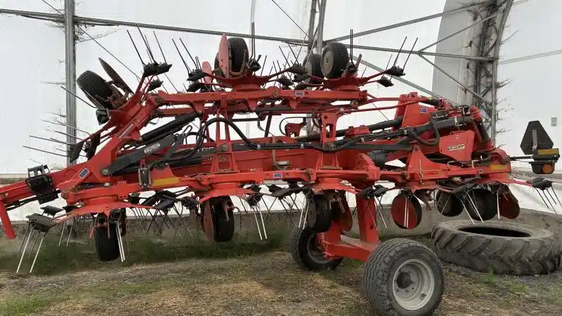 Gallery image 1 for Used 2023 Kuhn GF17003T Tedder