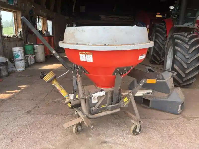 Used 2016 Kuhn VS828 Spreader - Fertilizer
