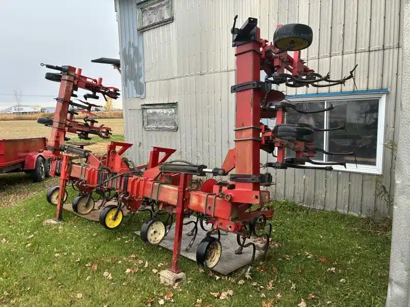 Used 2000 Noble 8R 30P Row Crop Cultivator