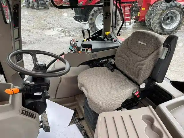 Photo de la Galerie 1 pour 2021 Case IH VESTRUM 130 Tracteur