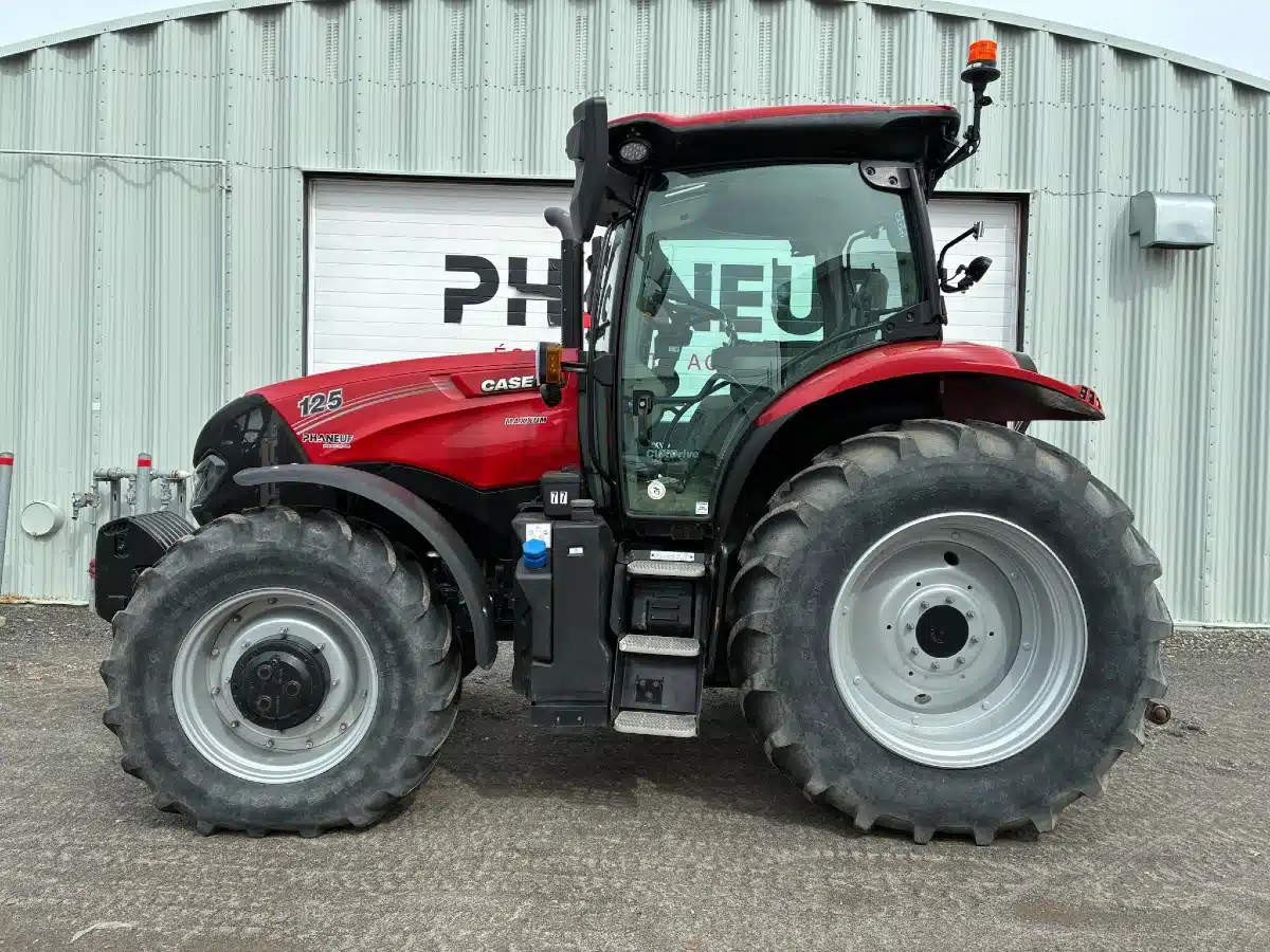 Gallery image 1 for 2022 Case IH MAXXUM 125 Tractor