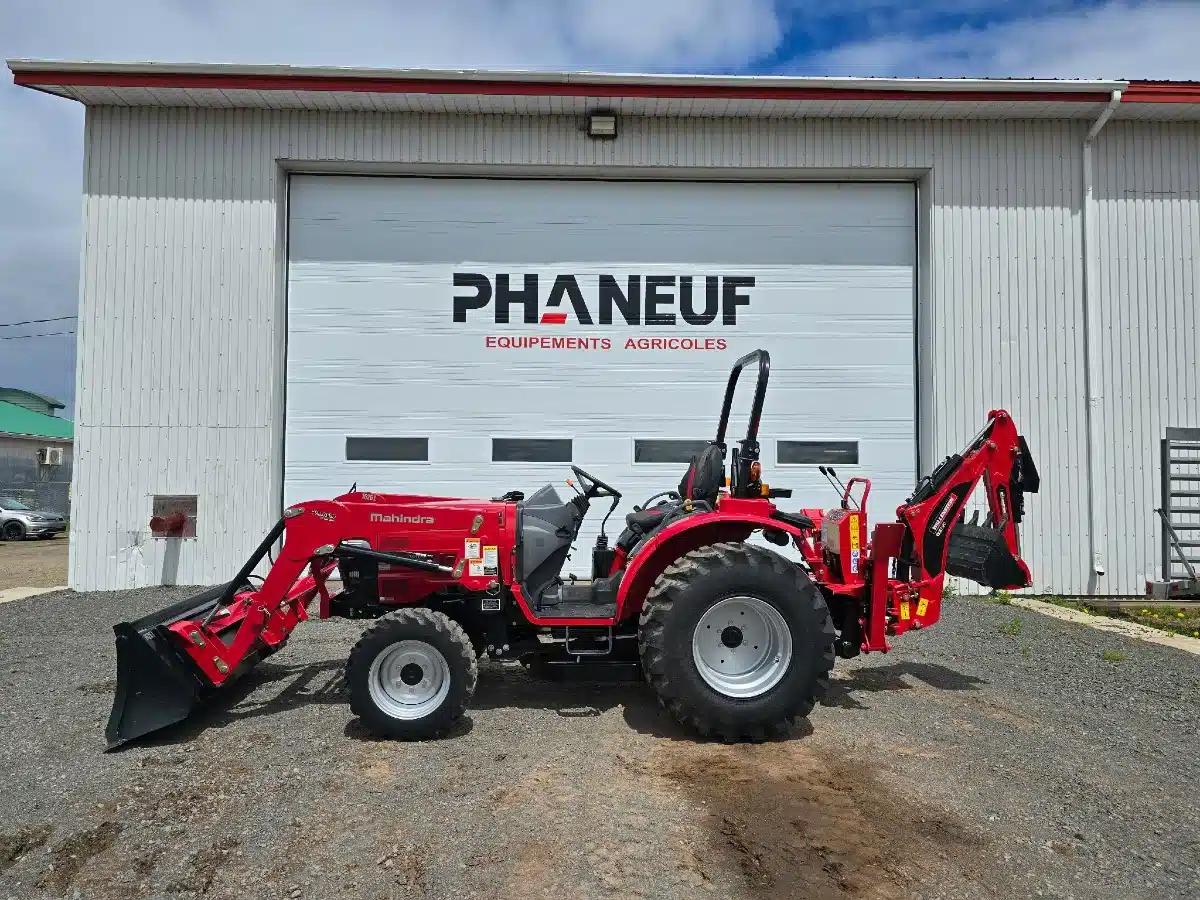 Gallery image 2 for 2023 Mahindra 1626 HST Tractor