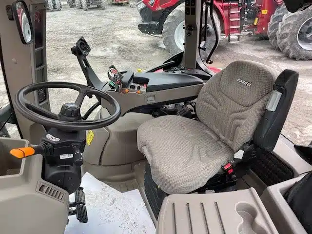 Photo de la Galerie 1 pour 2021 Case IH MAXXUM 115 Tracteur